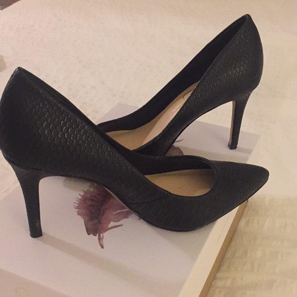 Jessica Simpson black heels size 6.5